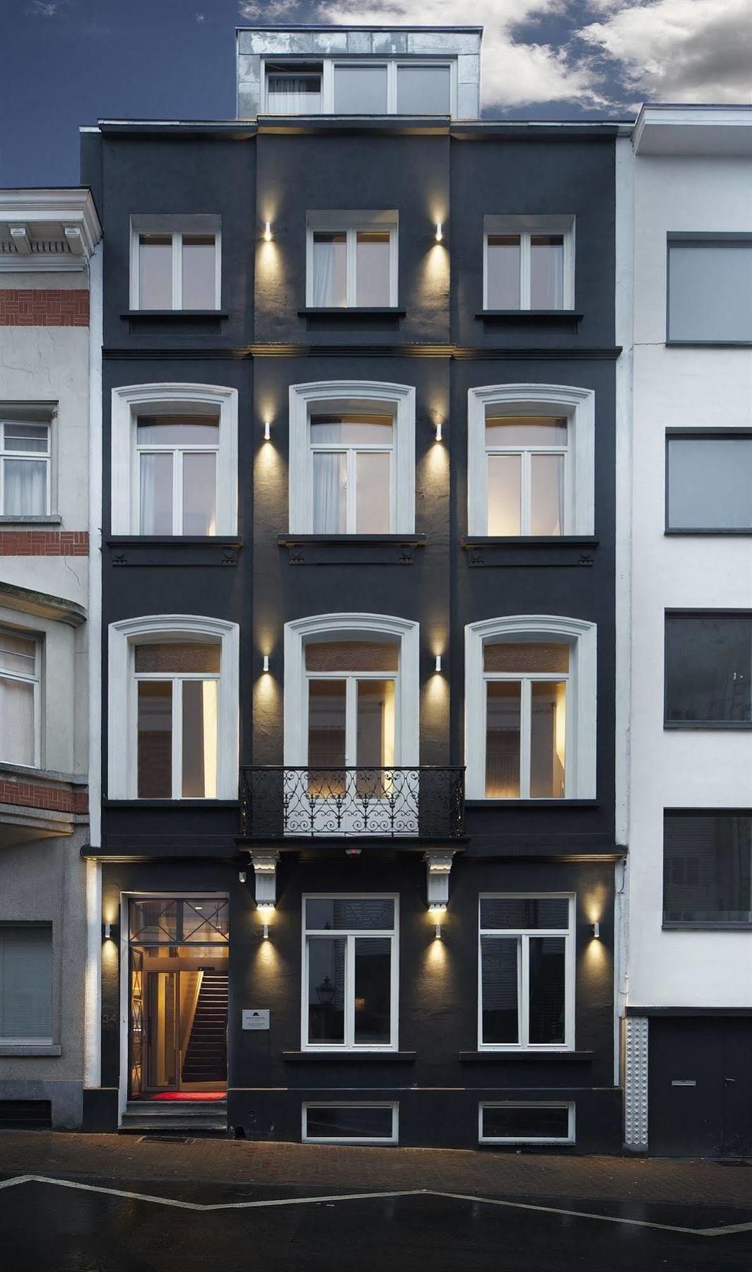 Hotel The Neufchatel Saint-Gilles Exterior photo